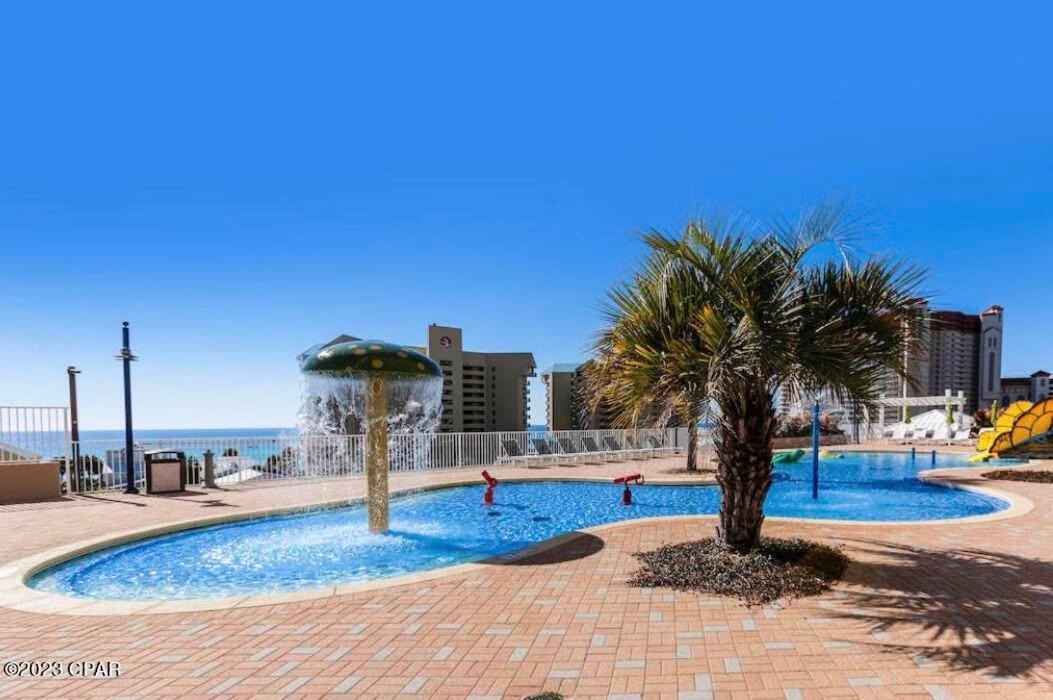 Snowbirds Are Welcome Laketown Wharf Resort Family Friendly Condos 2Nd And 3Rd Floor Just Steps To The Beach 5 Pools Lake View Panama City Beach Exterior photo