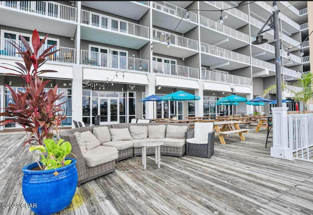 Snowbirds Are Welcome Laketown Wharf Resort Family Friendly Condos 2Nd And 3Rd Floor Just Steps To The Beach 5 Pools Lake View Panama City Beach Exterior photo